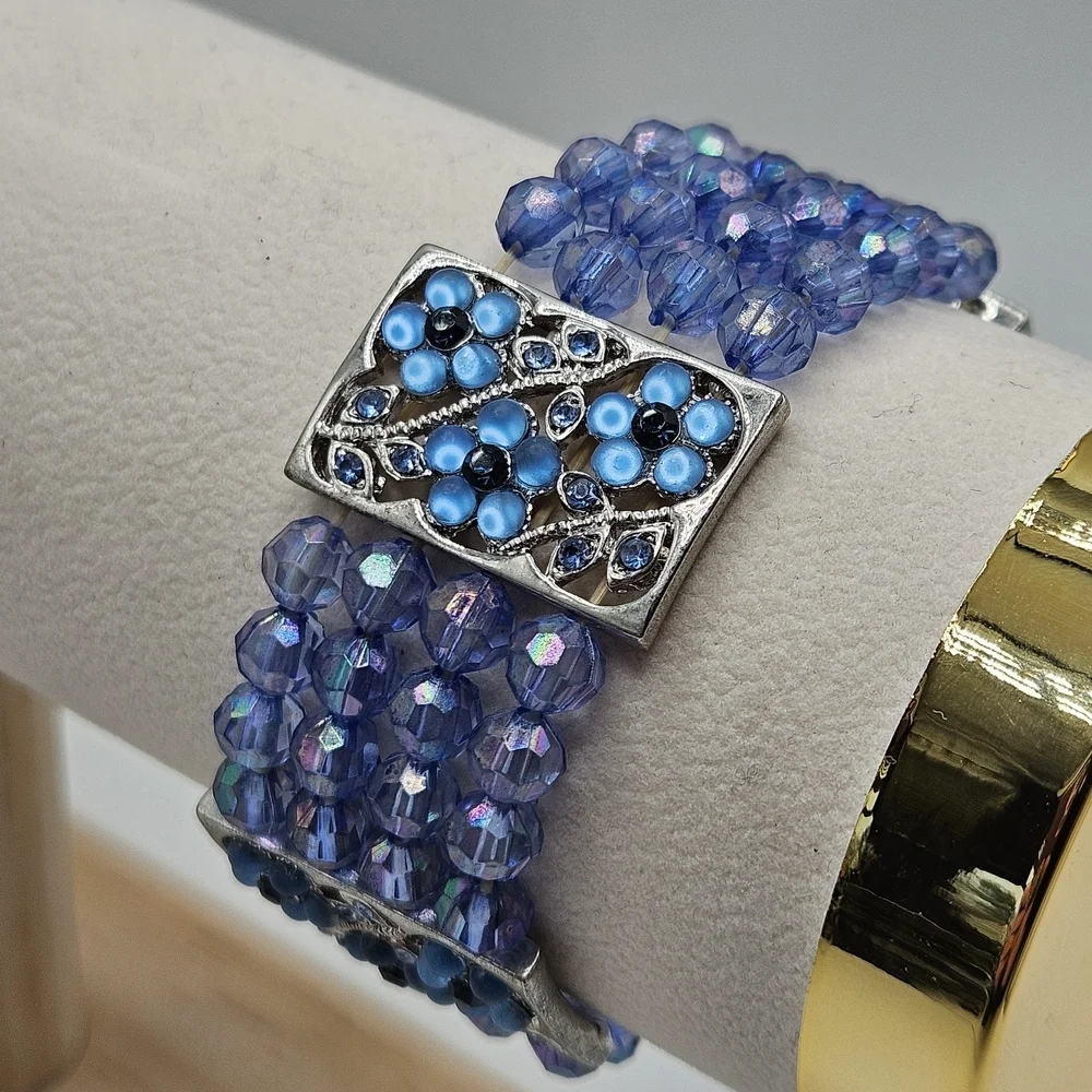 VINTAGE Blue Beaded Flower Rhinestone Silver Tone Stretch Bracelet